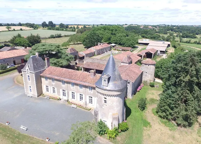 Manoir De Ponsay